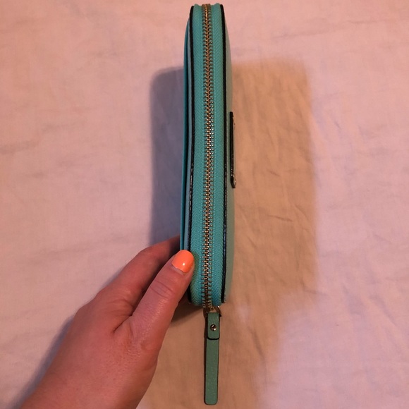 Kate spade turquoise wallet - Picture 4 of 10